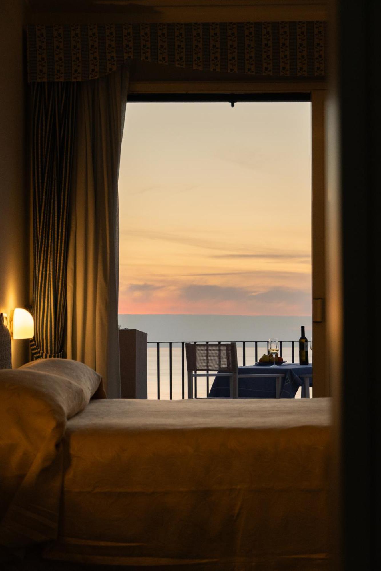 Hotel Santa Caterina Palinuro Buitenkant foto